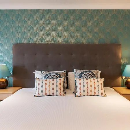 Greenbank Hotel 4*