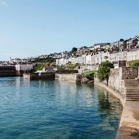 Greenbank 4* Falmouth
